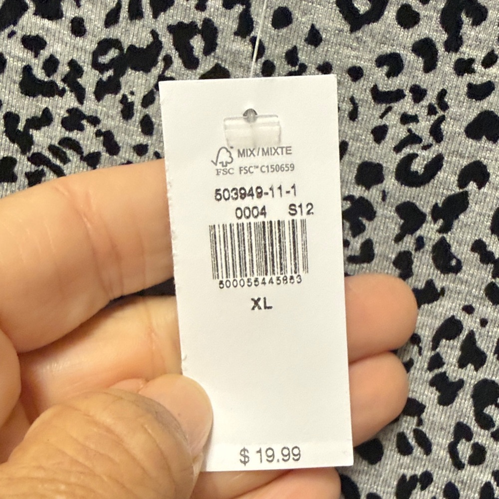 NWT OLD NAVY Gray Leopard Print Short Sleeve Top - Picture 3 of 12